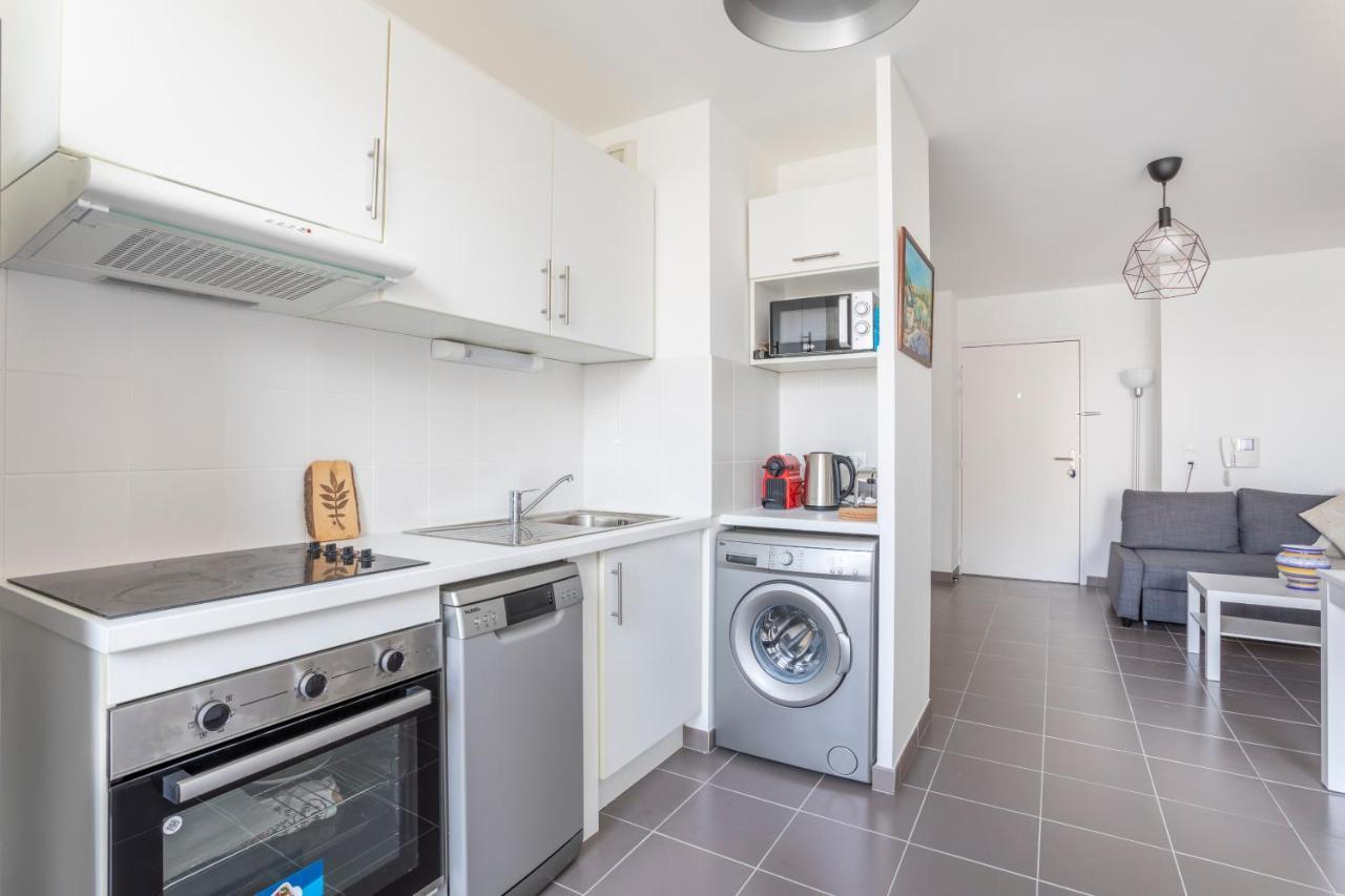 New Joliette Comfortable Apartment Well Located With Private Parking Marseille Bagian luar foto